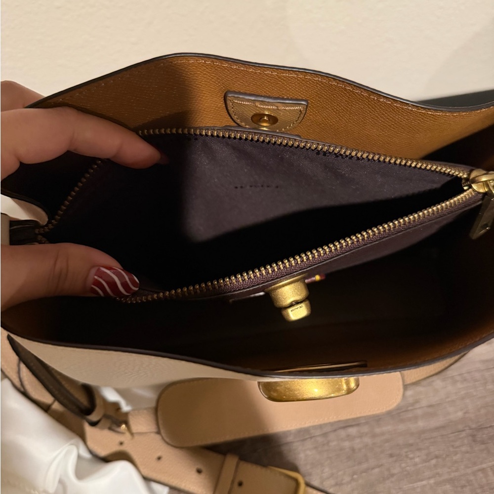 Coach Willow Shoulder Bag in Colorblock - Picture 3 of 7